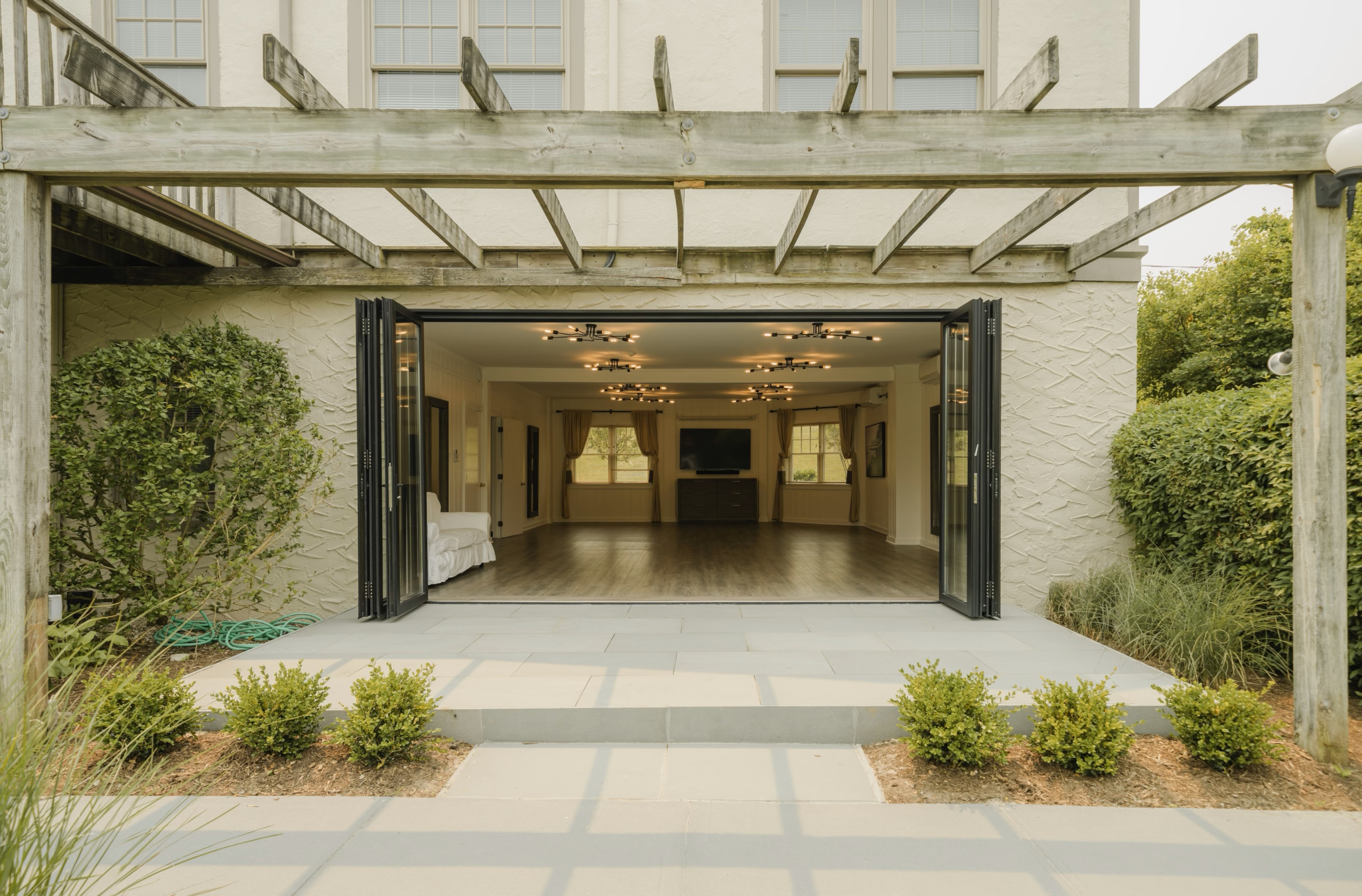 The Windward Conference Room Private Entry and Patio